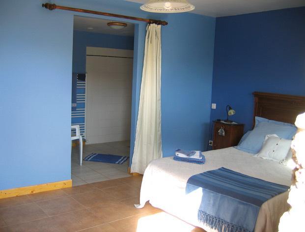 Bed and Breakfast La Ferme Des Genets Medeyrolles Exterior foto