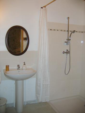 Bed and Breakfast La Ferme Des Genets Medeyrolles Exterior foto